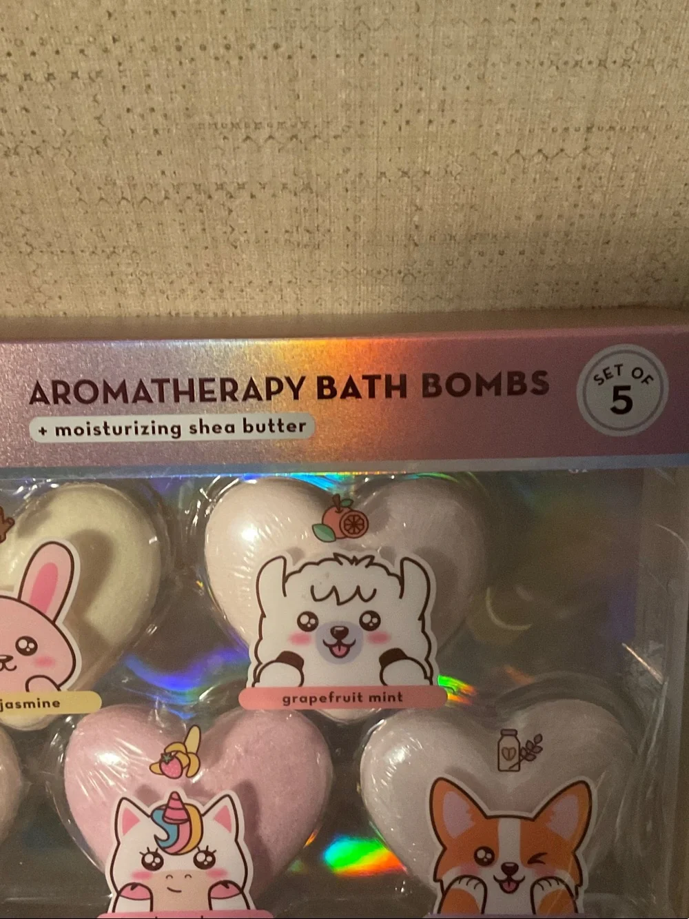 Crème Aromatherapy Heart Bath Bombs Set - White & Pink, Set of 5